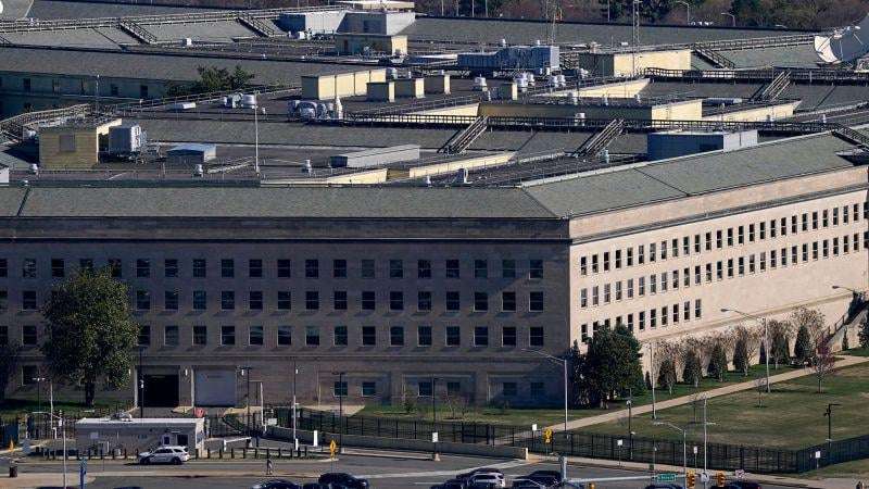 image for Journalists turn in press passes as Pentagon clamps down on access in ‘unprecedented’ move