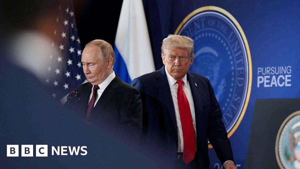 image for US sanctions Russian oil companies after failed Putin talks