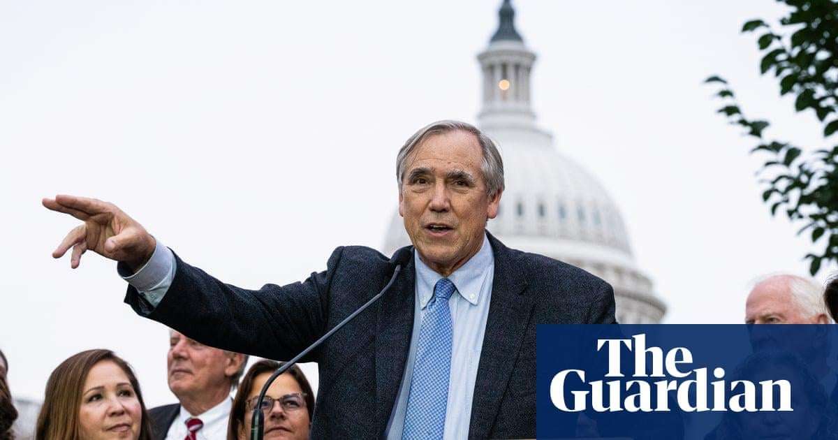 image for Democratic senator’s anti-Trump floor speech ends after nearly 23 hours