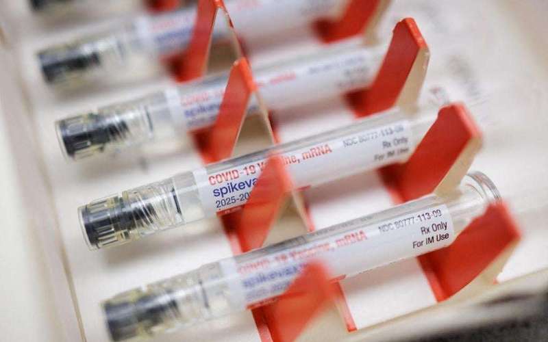 image for mRNA COVID vaccines may be helping some cancer patients fight tumors, researchers say