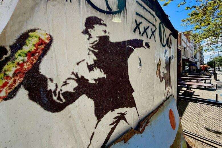 image for Jury selection begins for DC man charged with throwing sandwich at federal agent