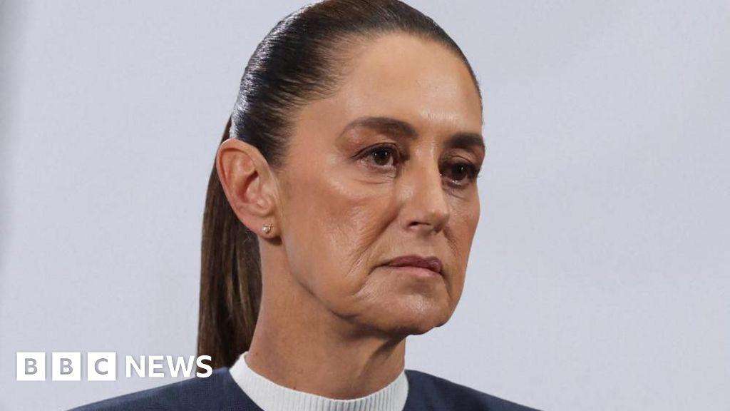 image for Mexico president to seek charges after being groped on street