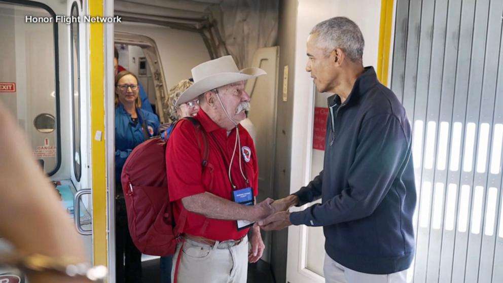 image for Obama surprises veterans on flight to DC with special Veterans Day salute