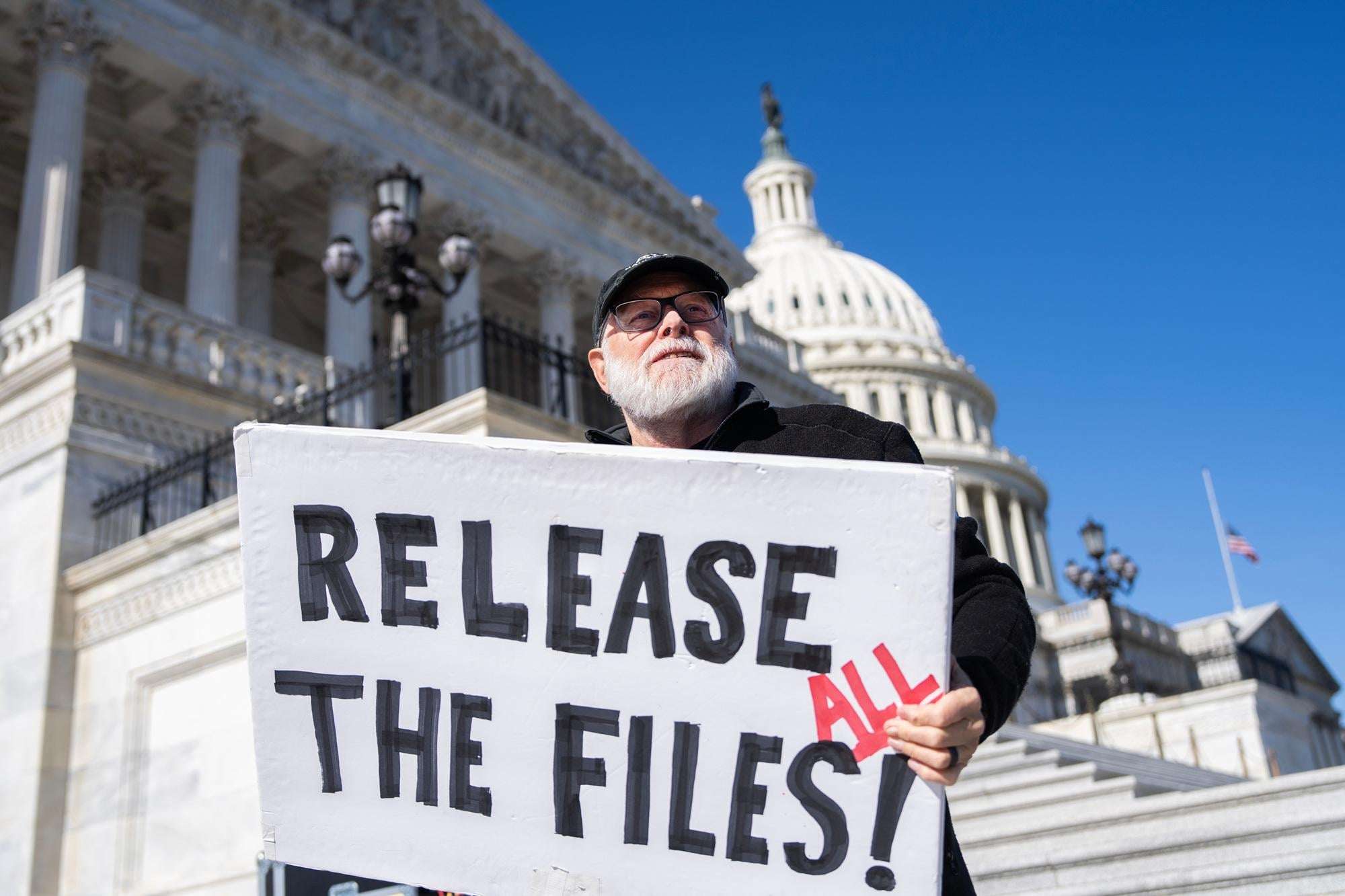 image for How on Earth Are We Just Now Hearing About Trump’s ‘Hours’ With an Epstein Victim?