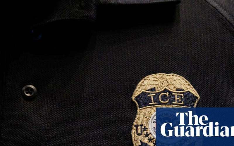 image for US army veteran who received Purple Heart deported by ICE to Mexico
