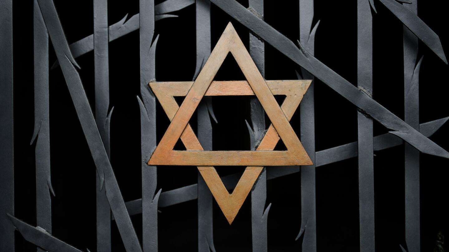 image for Germany cancels auction of Holocaust artifacts after backlash