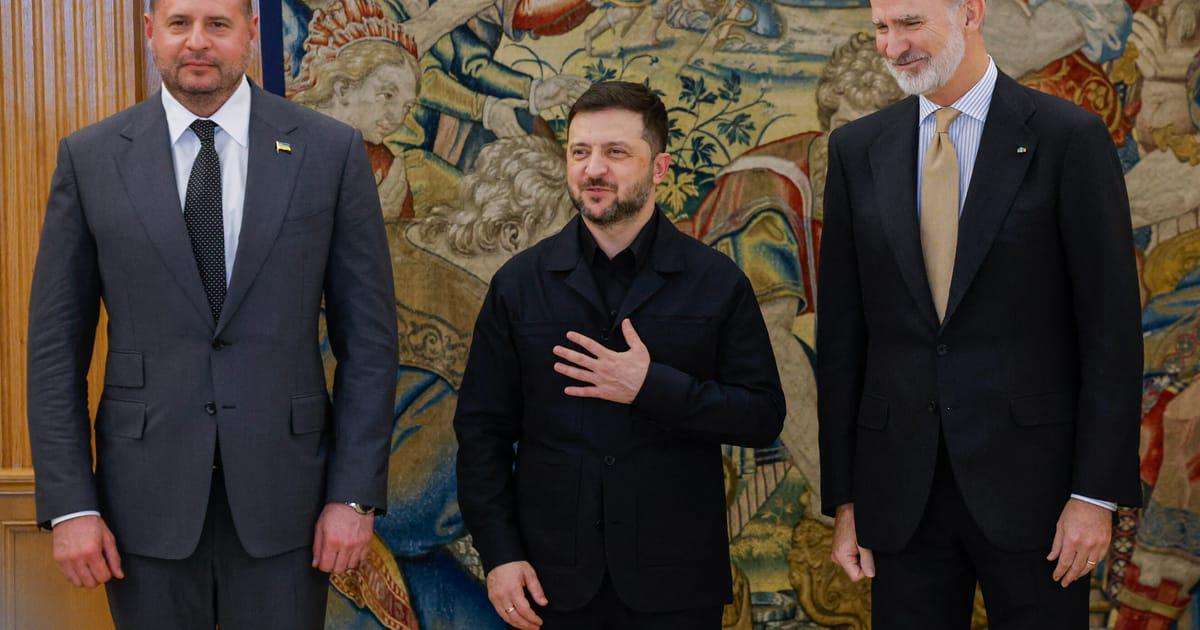 image for Zelenskyy faces pressure to fire top aide Yermak amid corruption scandal