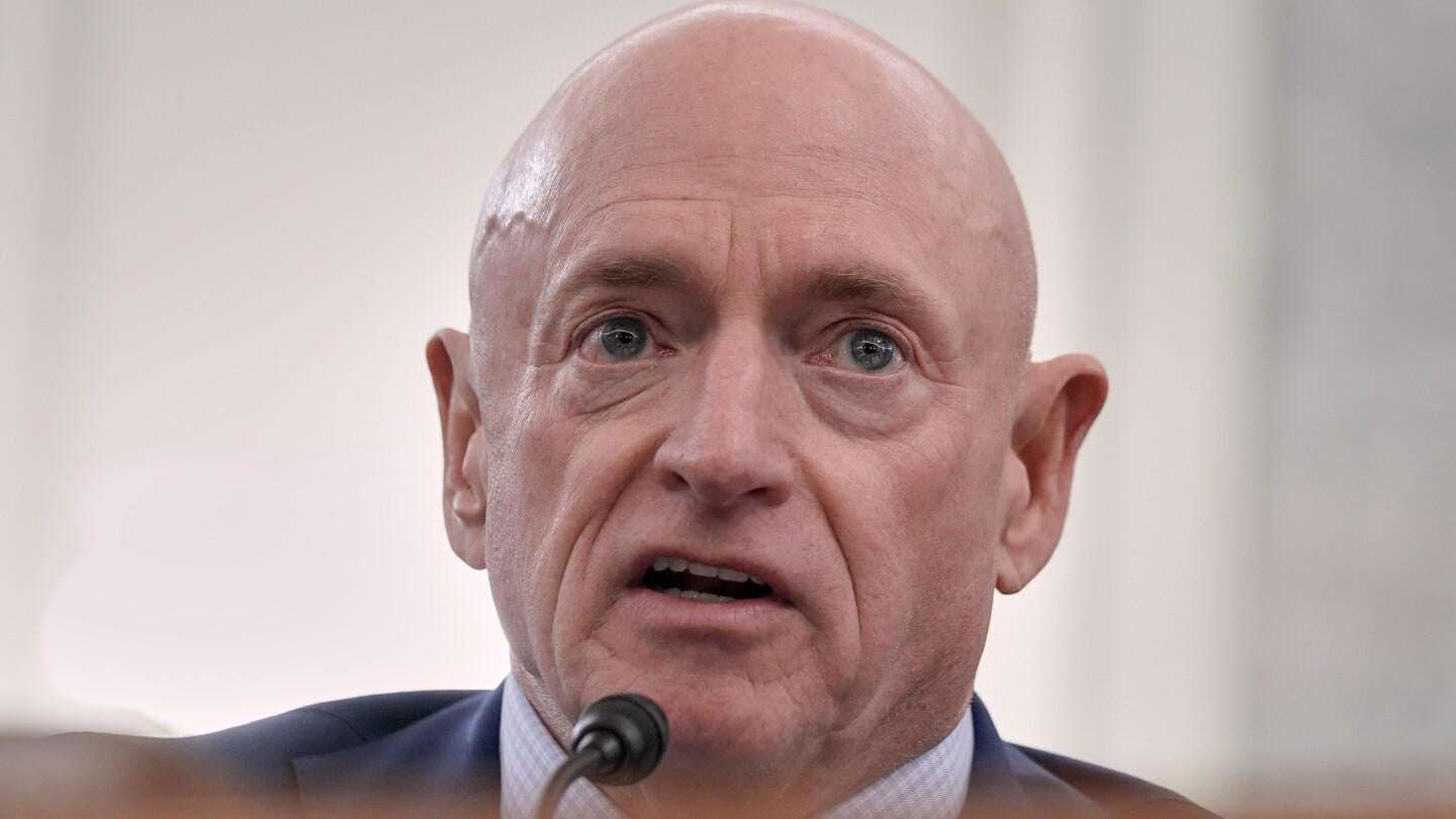 image for Pentagon says it’s investigating Sen. Mark Kelly over video urging troops to defy ‘illegal orders’