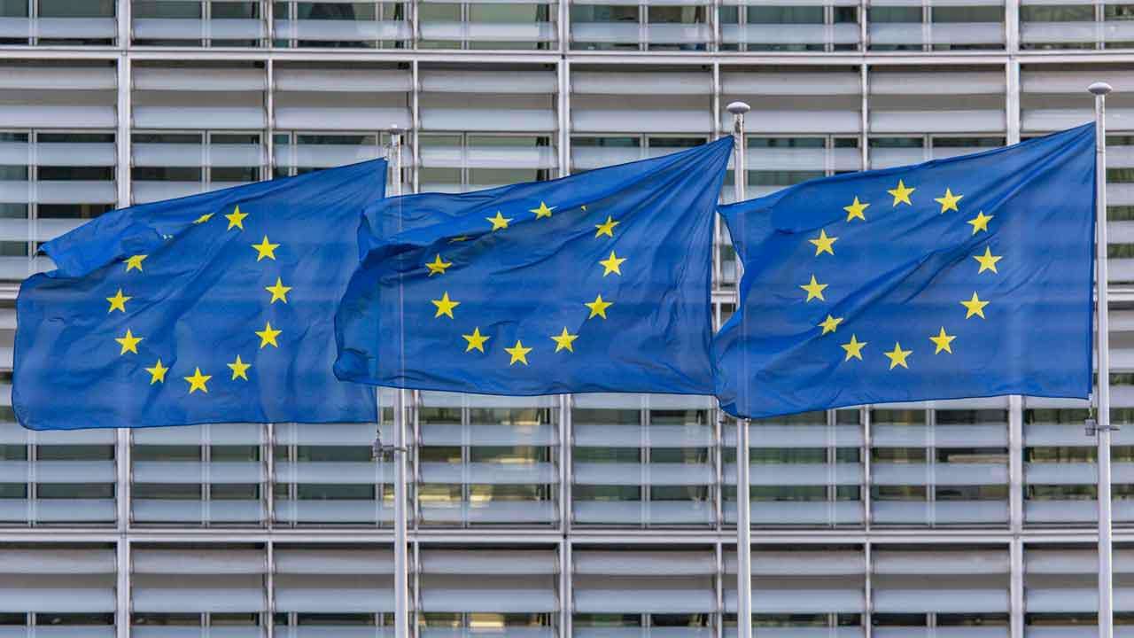 image for EU's top court rules same-sex marriages must be recognized across all member states