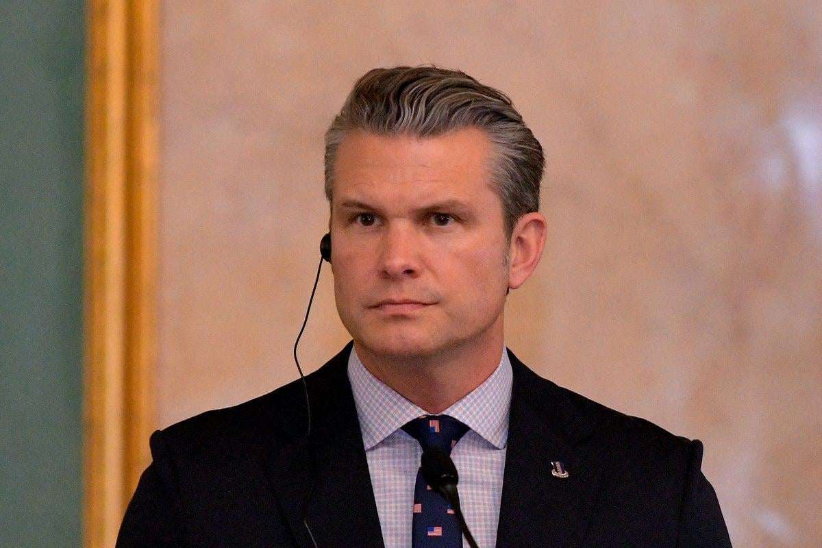 image for GOP senators to join Democrats in investigating Pete Hegseth ‘kill everybody’ allegations