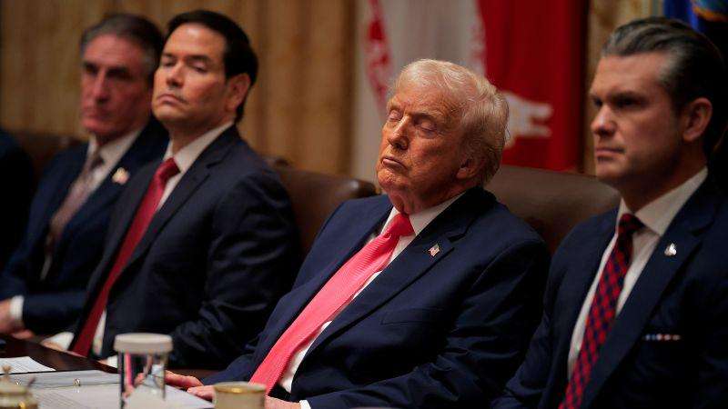 image for During Cabinet meeting, Trump appears to doze off