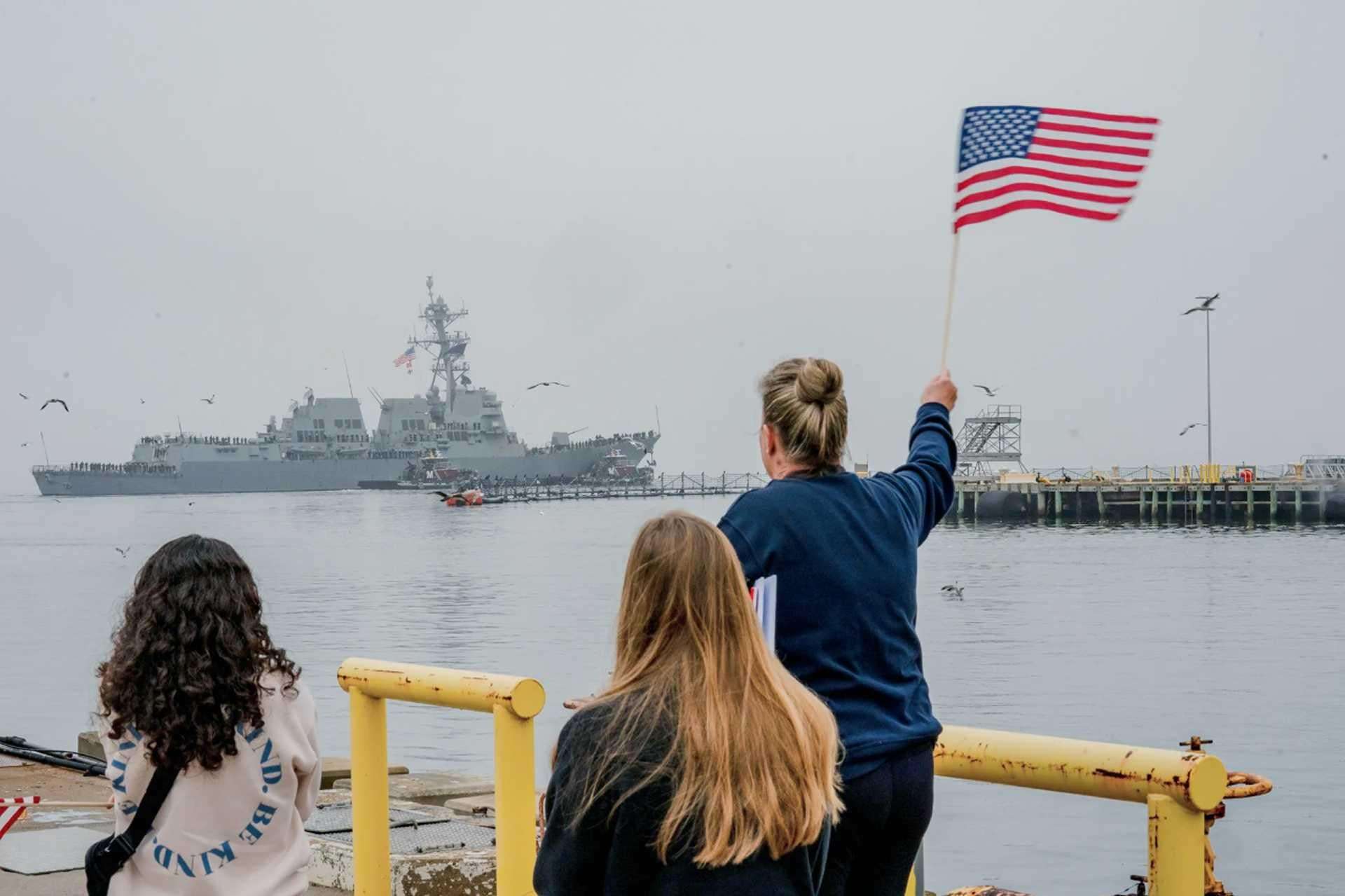 image for South Korea offers to build five Aegis destroyers per year to help the US counter China at sea