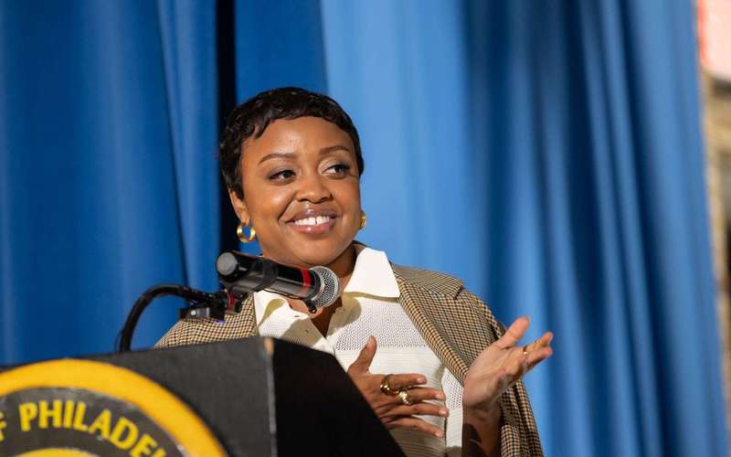 image for Abbott Elementary’s Quinta Brunson starts Philly field trip fund