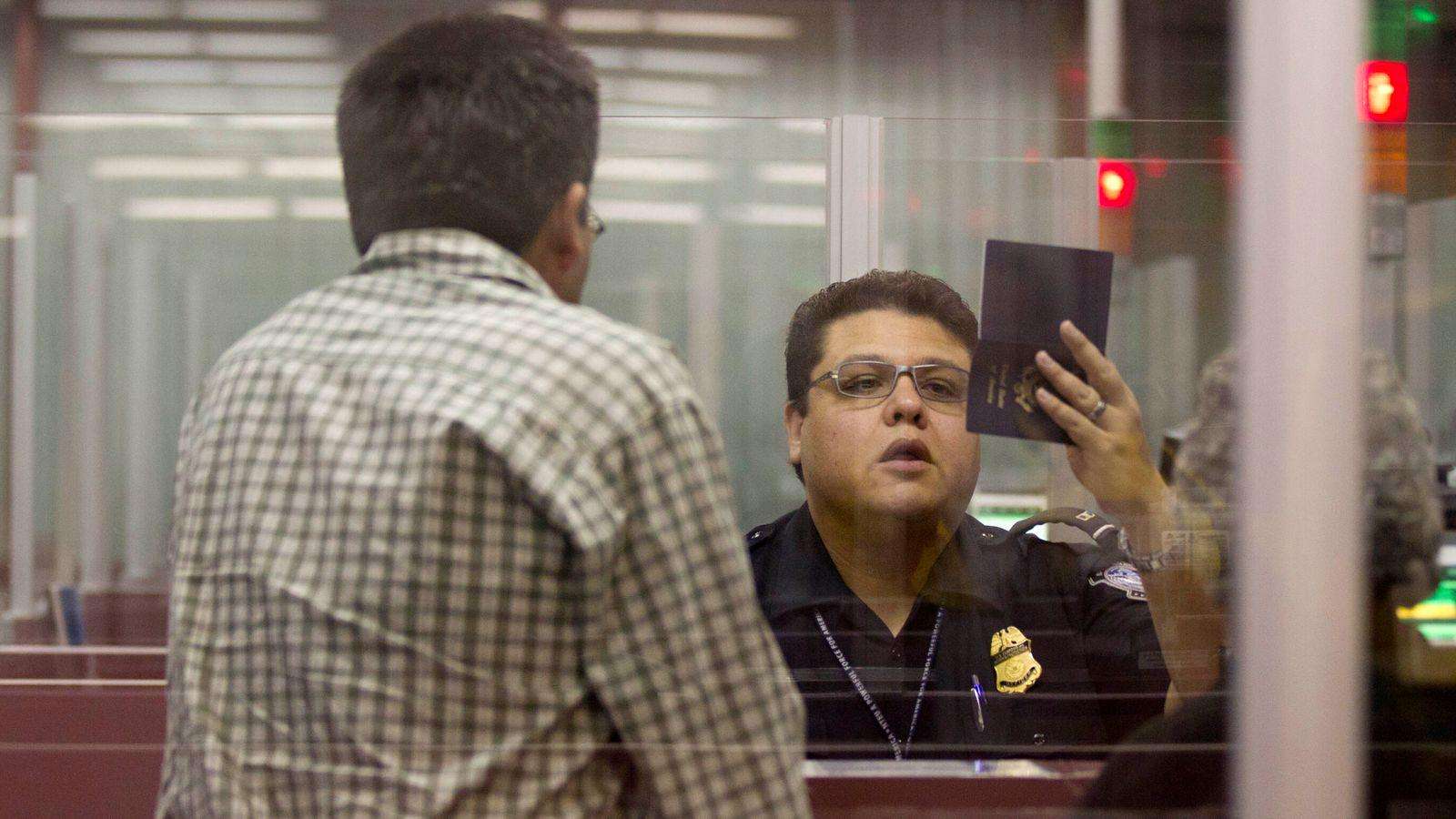 image for US plans to start checking all tourists' social media
