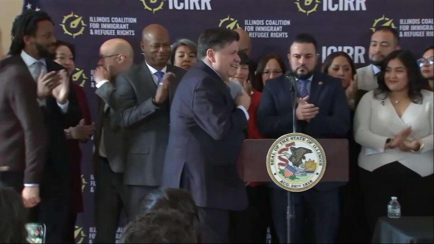 image for Illinois law protects immigrants from arrest near courthouses, hospitals or colleges