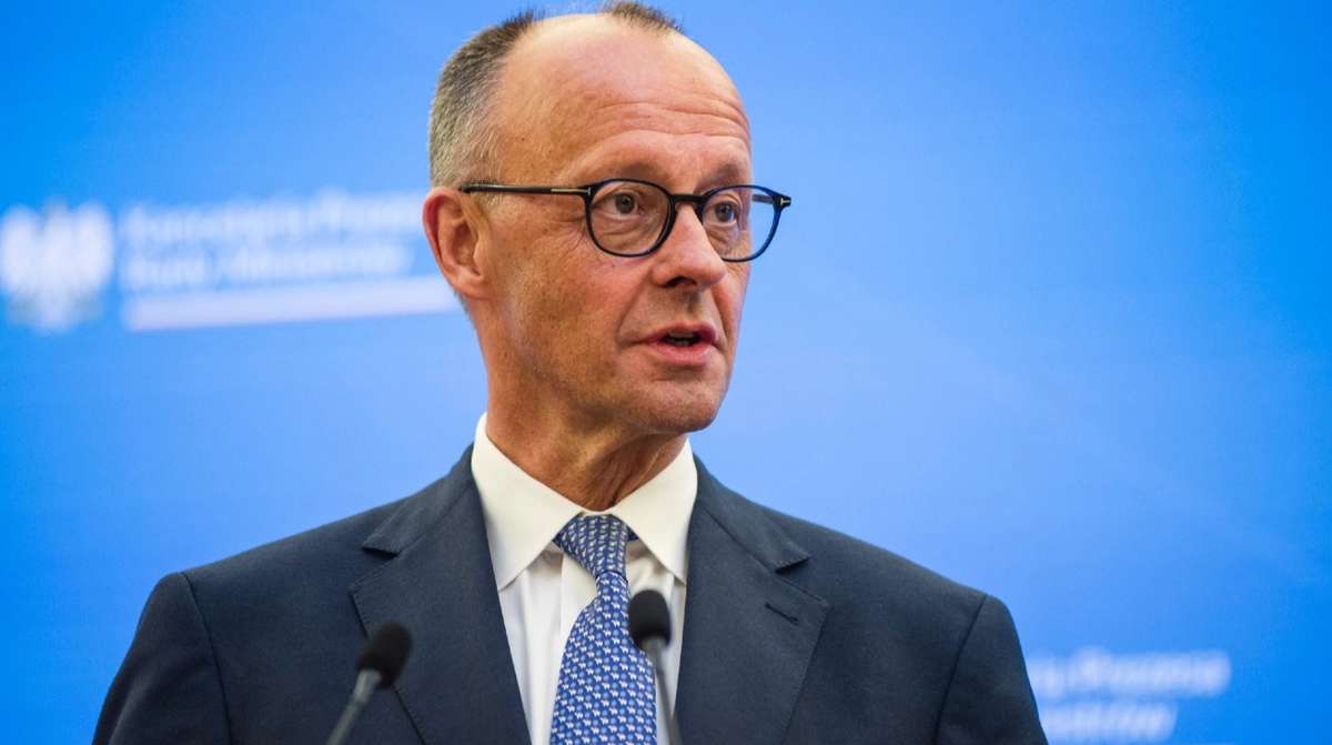image for Germany's Merz says Putin seeks to restore USSR and will not stop at Ukraine