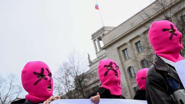 image for Anti-Kremlin punk band Pussy Riot designated an extremist group by Russian court
