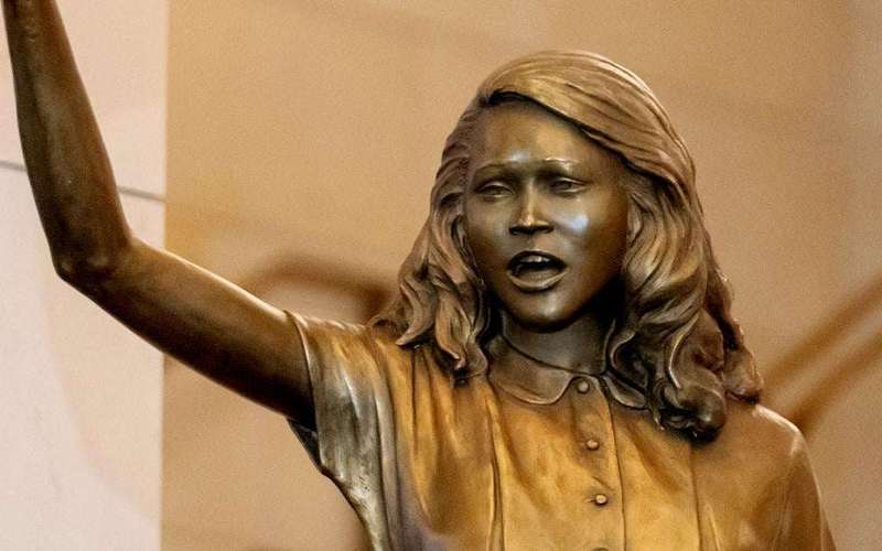image for U.S. Capitol unveils statue of teen civil rights icon Barbara Rose Johns, taking Robert E. Lee's spot