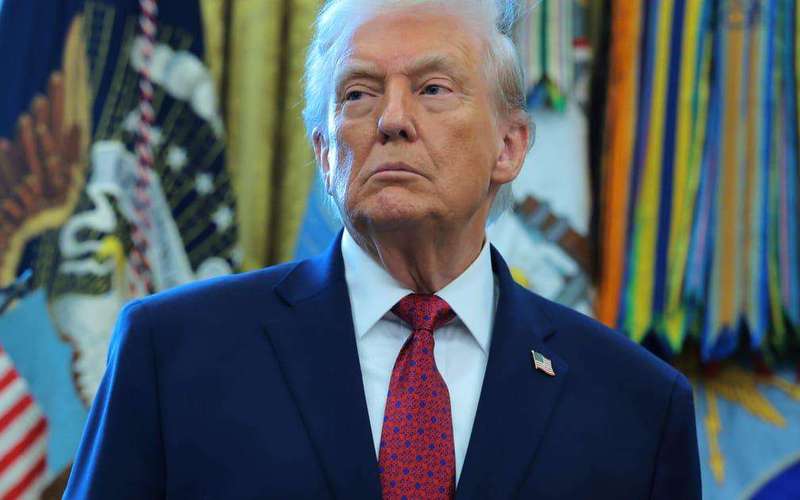 image for British government backs the BBC as Trump sues it for billions