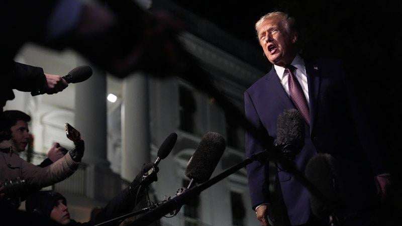 image for Dramatic day as Democrats and Republicans threaten impeachment over Epstein files