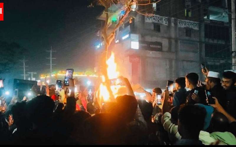 image for Bangladesh unrest: Hindu man lynched, body tied to tree and set on fire as tensions escalate