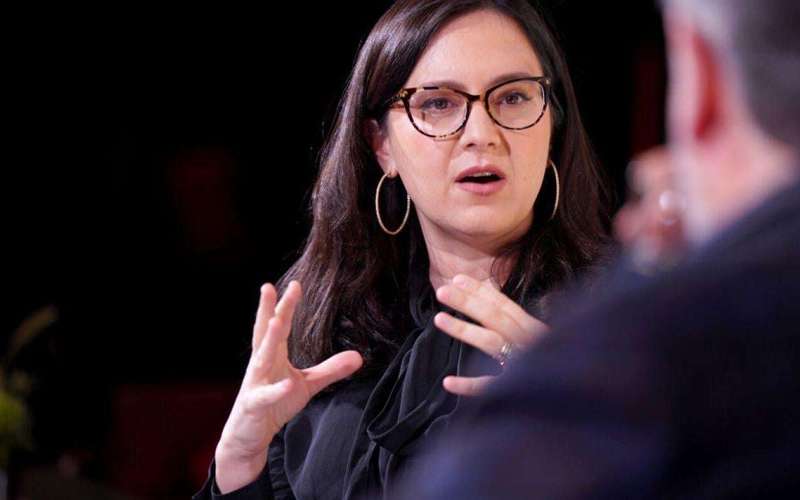 image for CBS News chief Bari Weiss pulls '60 Minutes' story, sparking outcry