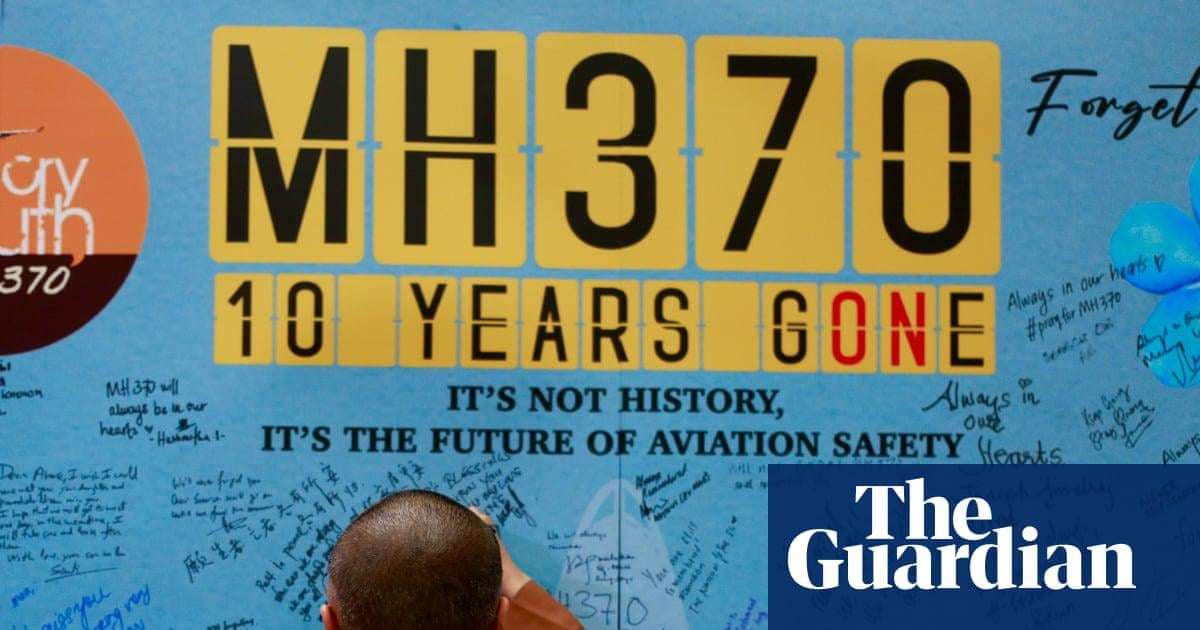 image for Search for Malaysia Airlines flight MH370 expected to resume on Tuesday