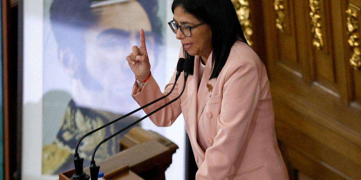 image for Defying Trump, Venezuela VP Says 'We Will Never Again Be a Colony of Any Empire'