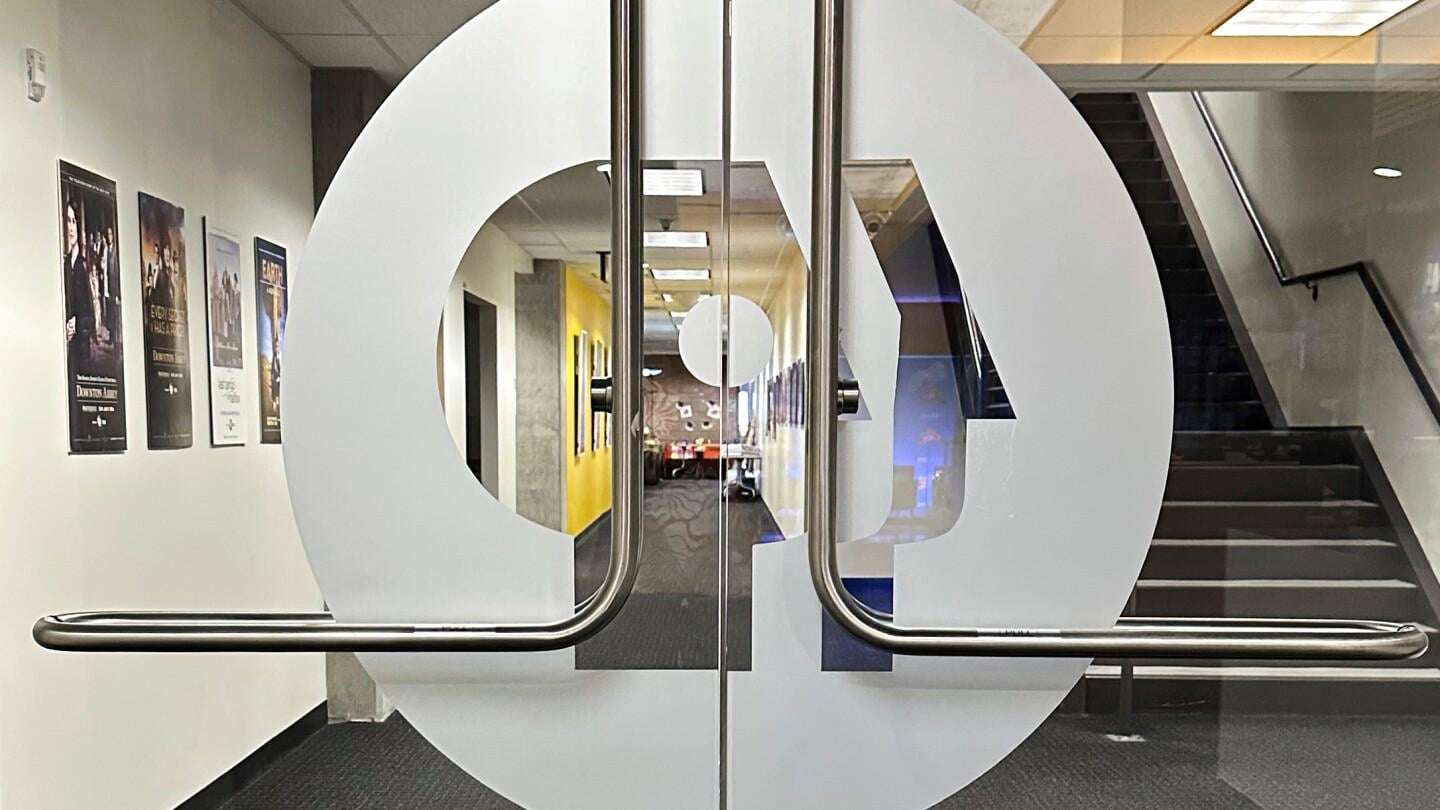 image for Corporation for Public Broadcasting votes itself out of existence