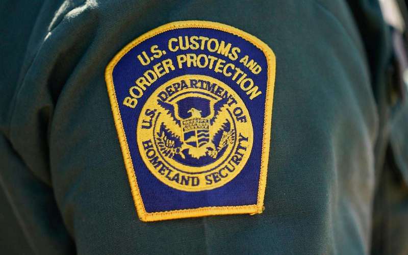 image for 2 shot by federal agent after 'targeted' stop, Portland mayor asks ICE to halt operations
