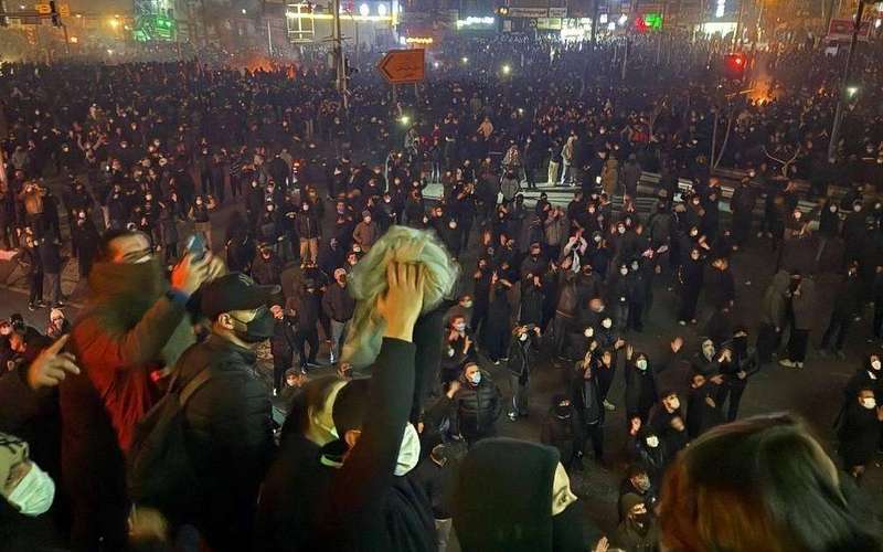image for Mass killings reported as security forces use live fire on Iran protesters