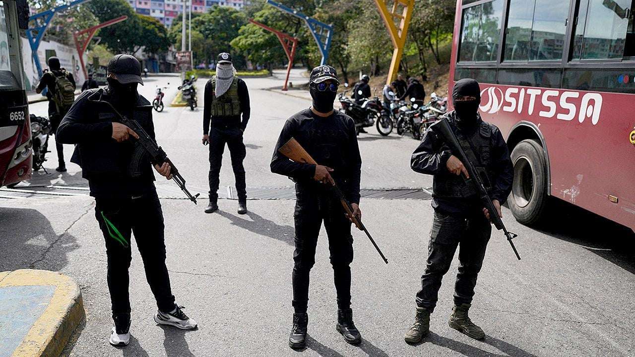 image for US warns Americans to leave Venezuela immediately as armed militias set up roadblocks