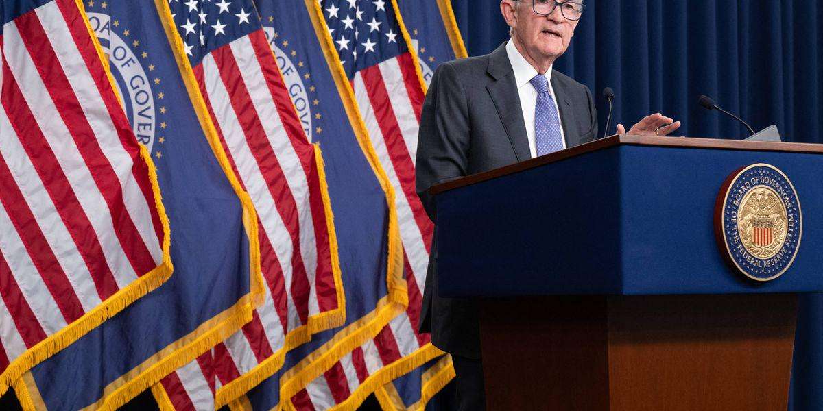 image for Fed Chair Powell Says He Won't Bow to Trump 'Intimidation' as DOJ Launches Criminal Probe