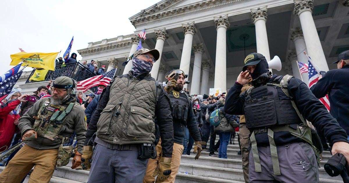 image for House Democrats ask Trump administration if any Jan. 6 rioters are now working for ICE