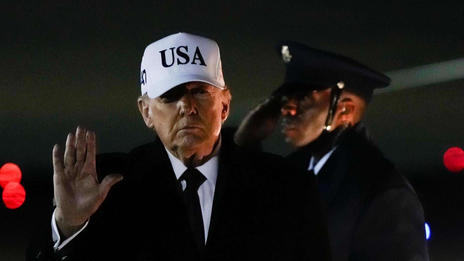 image for Trump cancels meetings with Iranian officials and tells protesters 'help is on its way'