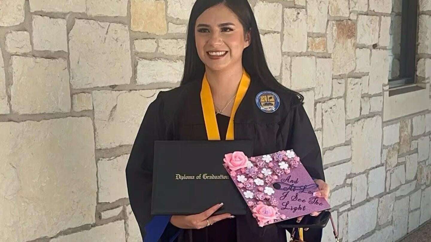 image for US apologizes for mistake in deporting Massachusetts college student, but defends her removal