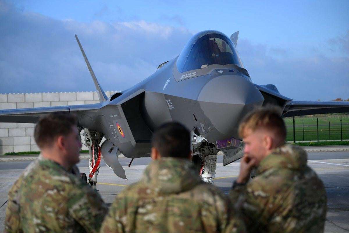 image for US warns they will send fighter jets into Canadian airspace if F-35 deal doesn’t go through