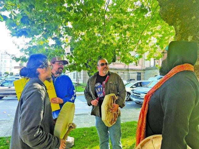 image for ICE detains Oglala Sioux members at historic Fort Snelling