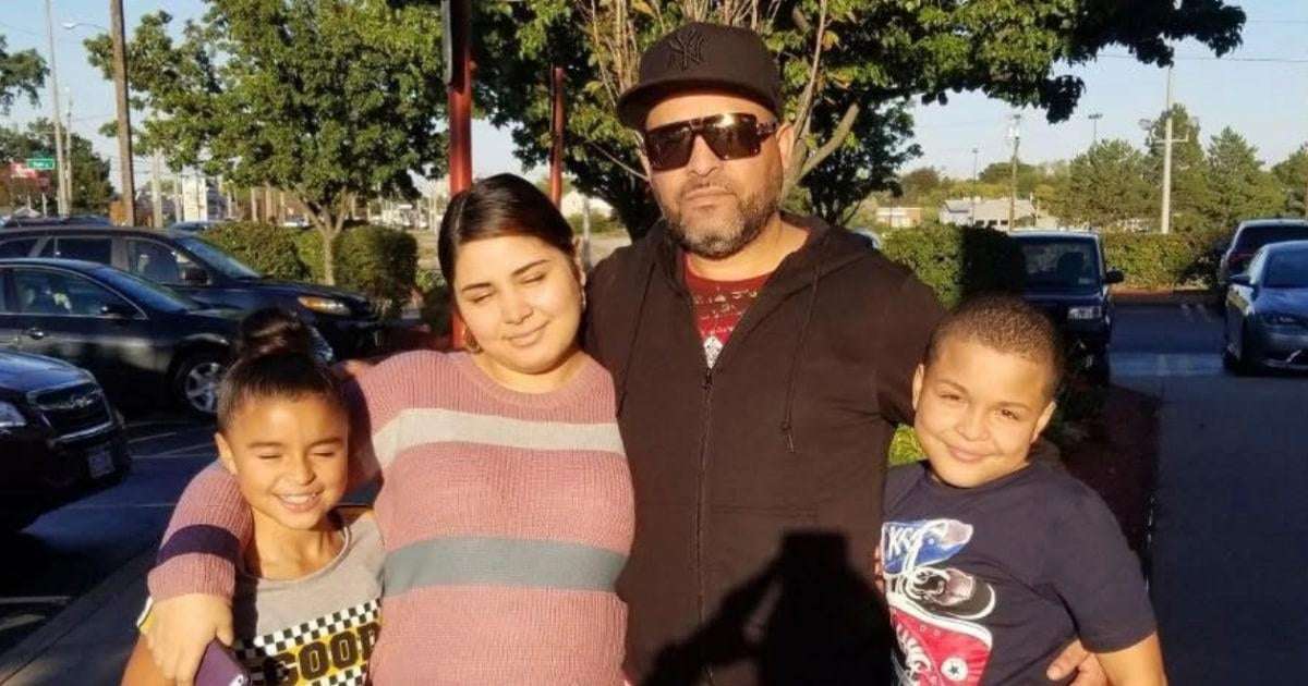 image for ICE detainee's death ruled a homicide by medical examiner