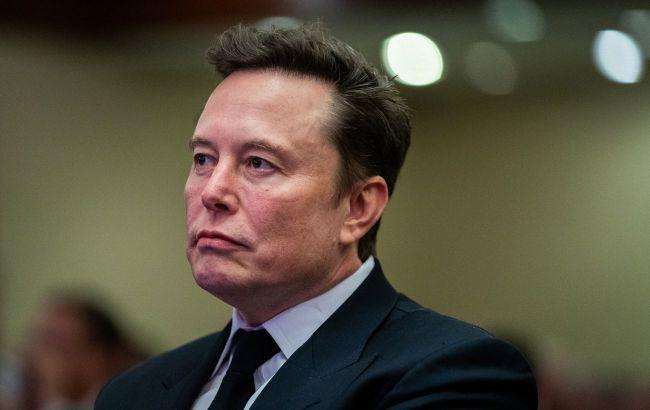 image for Musk steps in - SpaceX blocks Starlink use on Russian drones