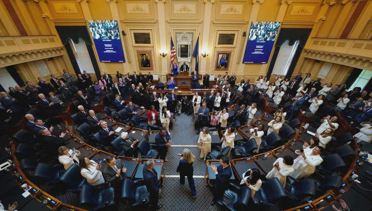 image for Virginia Democrats agree to new map that gives Republicans just one seat