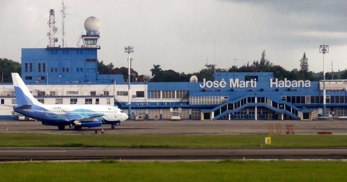 image for Cuba warns airlines that it will run out of fuel for airplanes in 24 hours