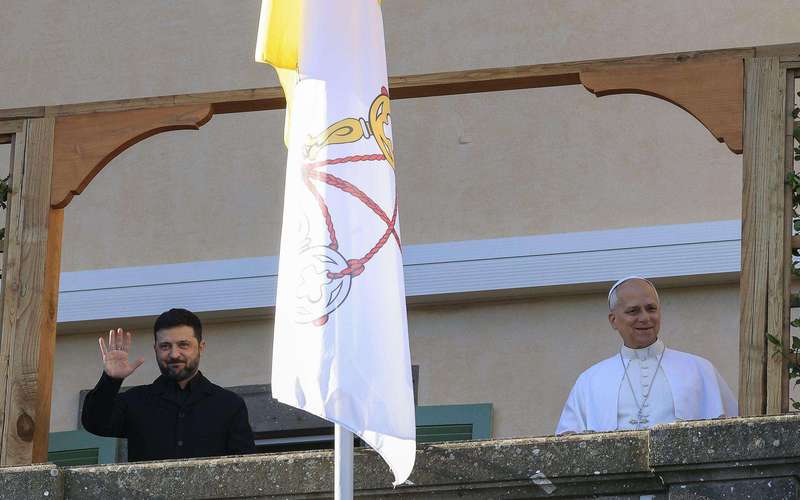 image for Pope Leo sends 80 generators, thousands of medical supplies to Ukraine