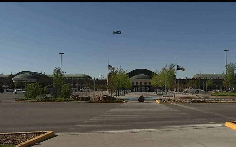 image for FAA lifts El Paso airspace closure after cartel drone breach, federal officials say
