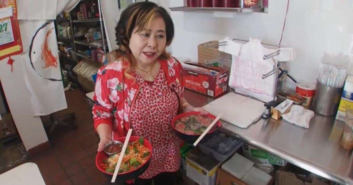 image for Minneapolis Restaurant Owner Opened Her Doors for Protesters Seeking Refuge: ‘Come In, Come In’