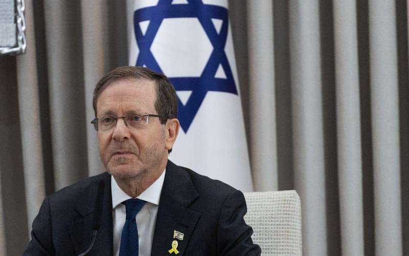 image for President Isaac Herzog reacts to Trump's Benjamin Netanyahu pardon request