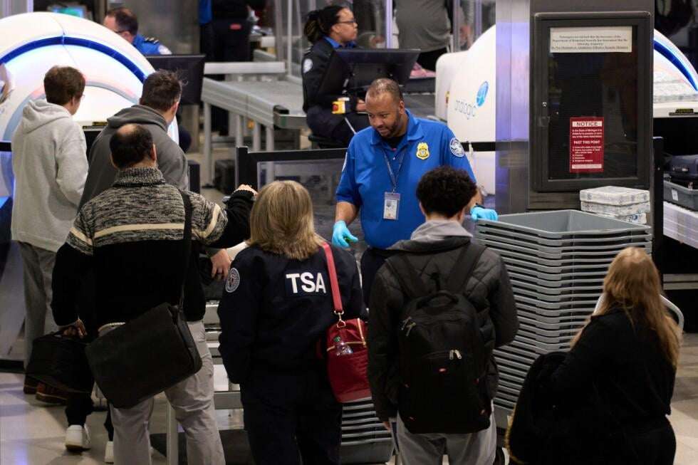 image for TSA agents are working without pay at US airports due to another shutdown