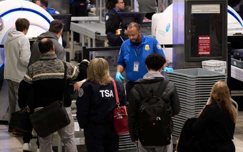 image for TSA agents are working without pay at US airports due to another shutdown