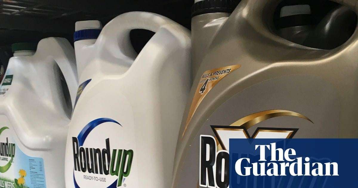 image for Trump order seeks to protect weedkiller at center of barrage of lawsuits
