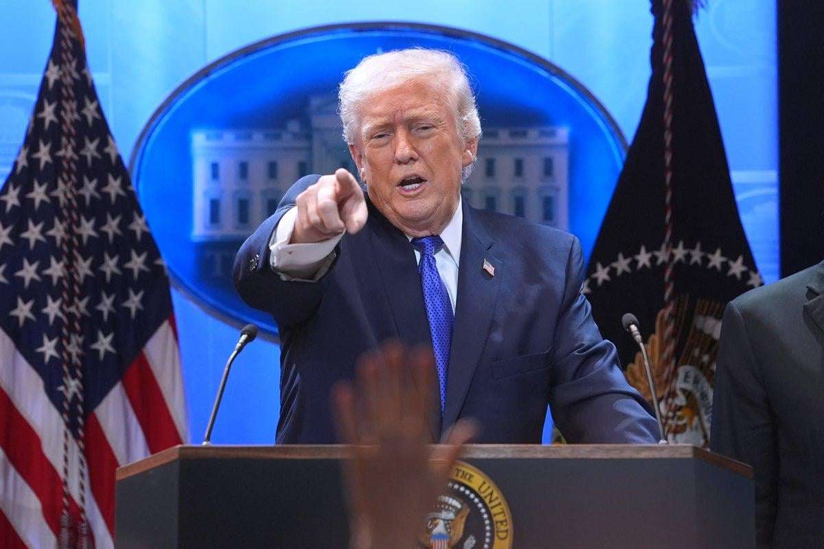 image for Trump vows to raise worldwide tariffs to 15% ‘effective immediately’